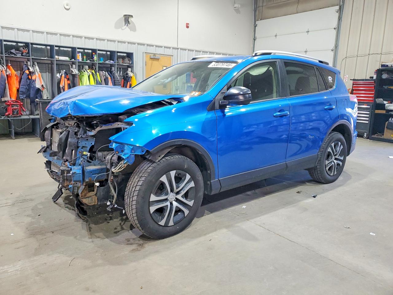 Salvage Toyota RAV4 Image