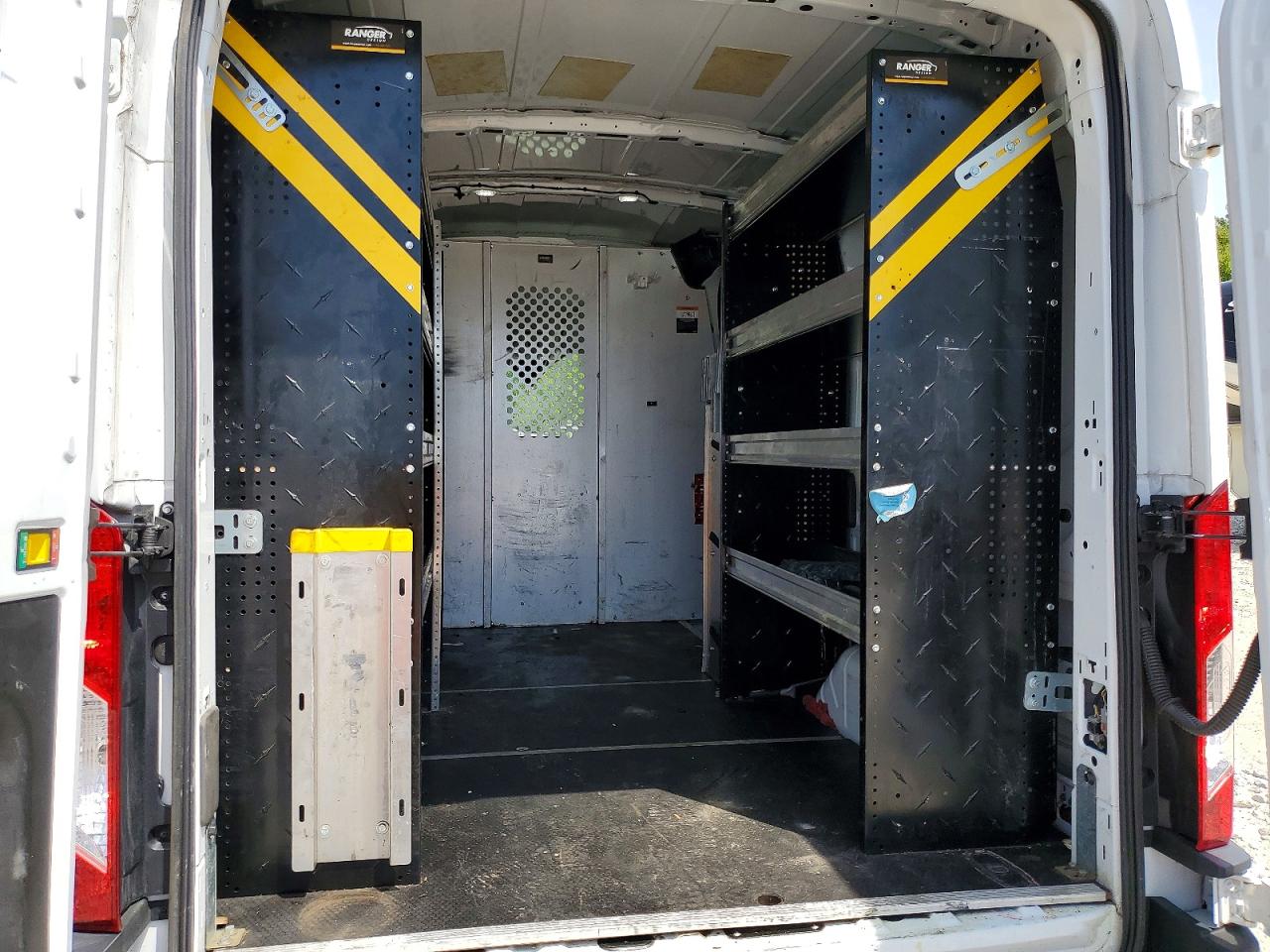 Ford Transit T-250
