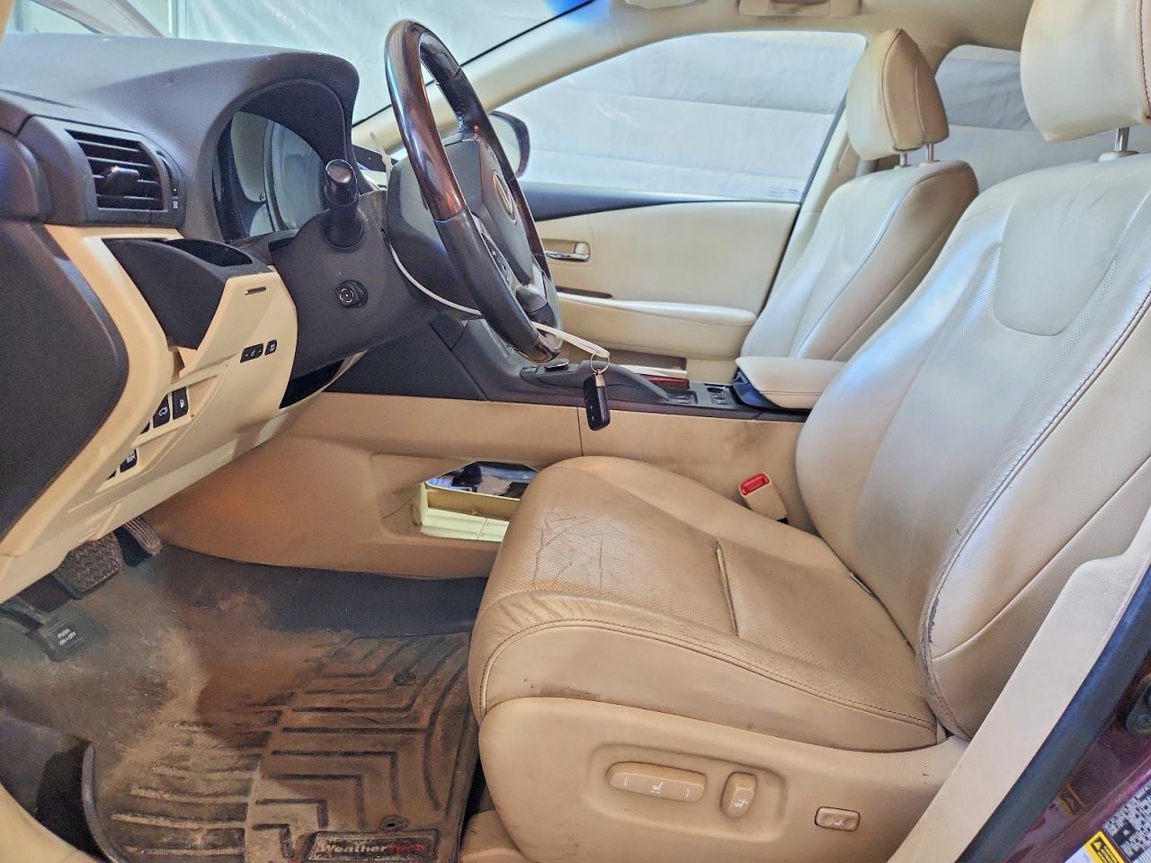 Lexus RX Base
