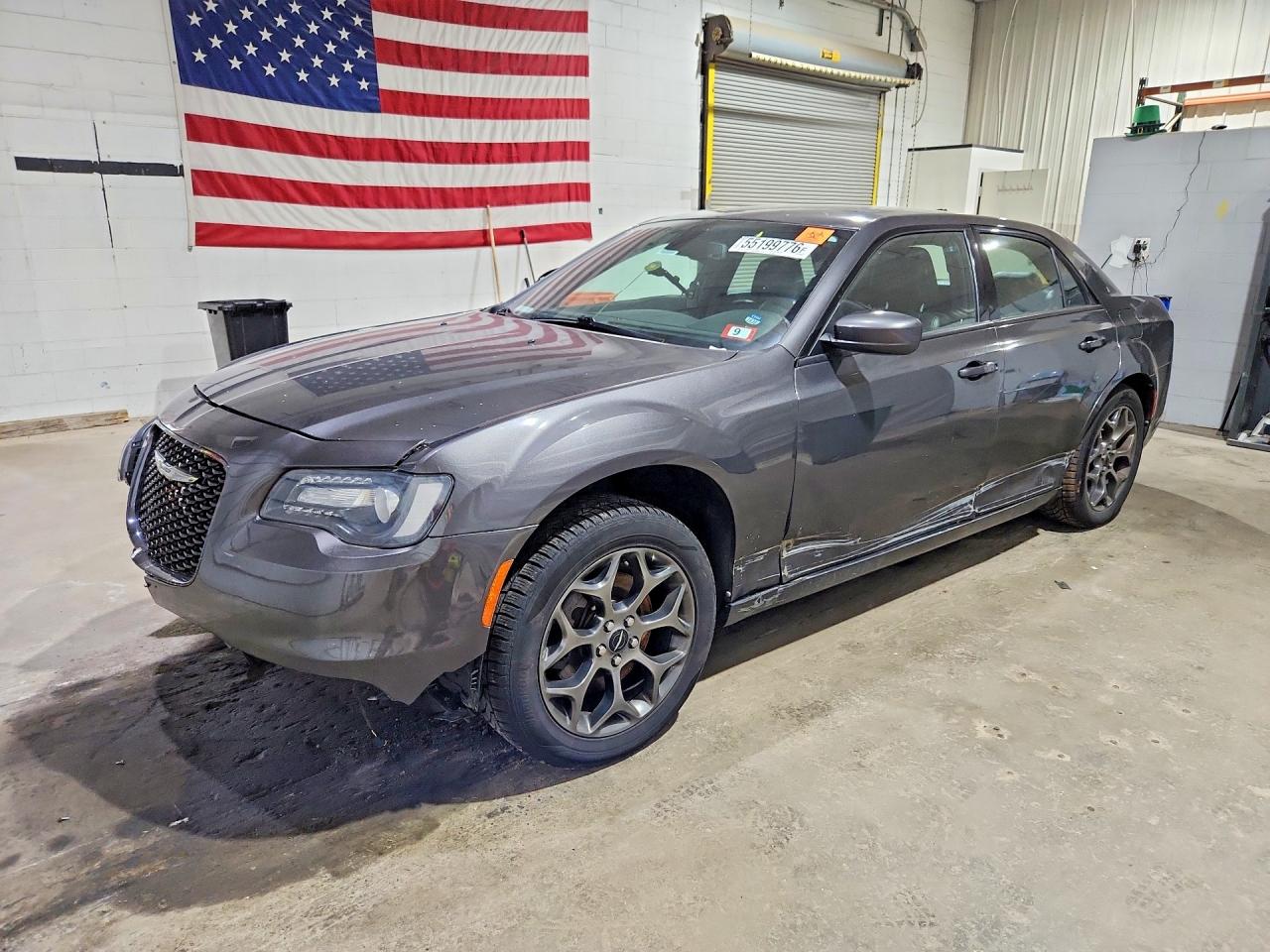 Salvage Chrysler 300 Image
