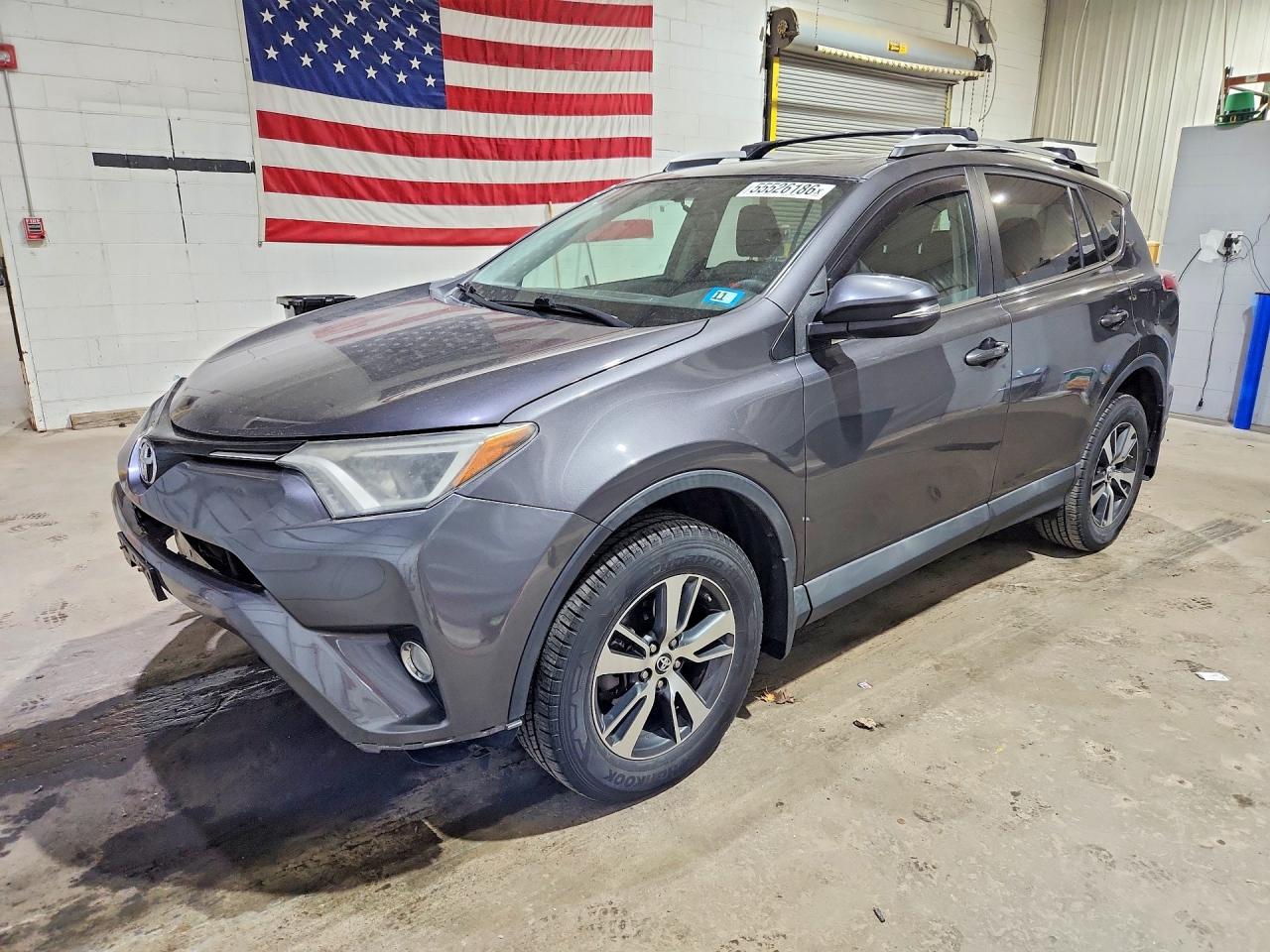 Salvage Toyota RAV4 Image