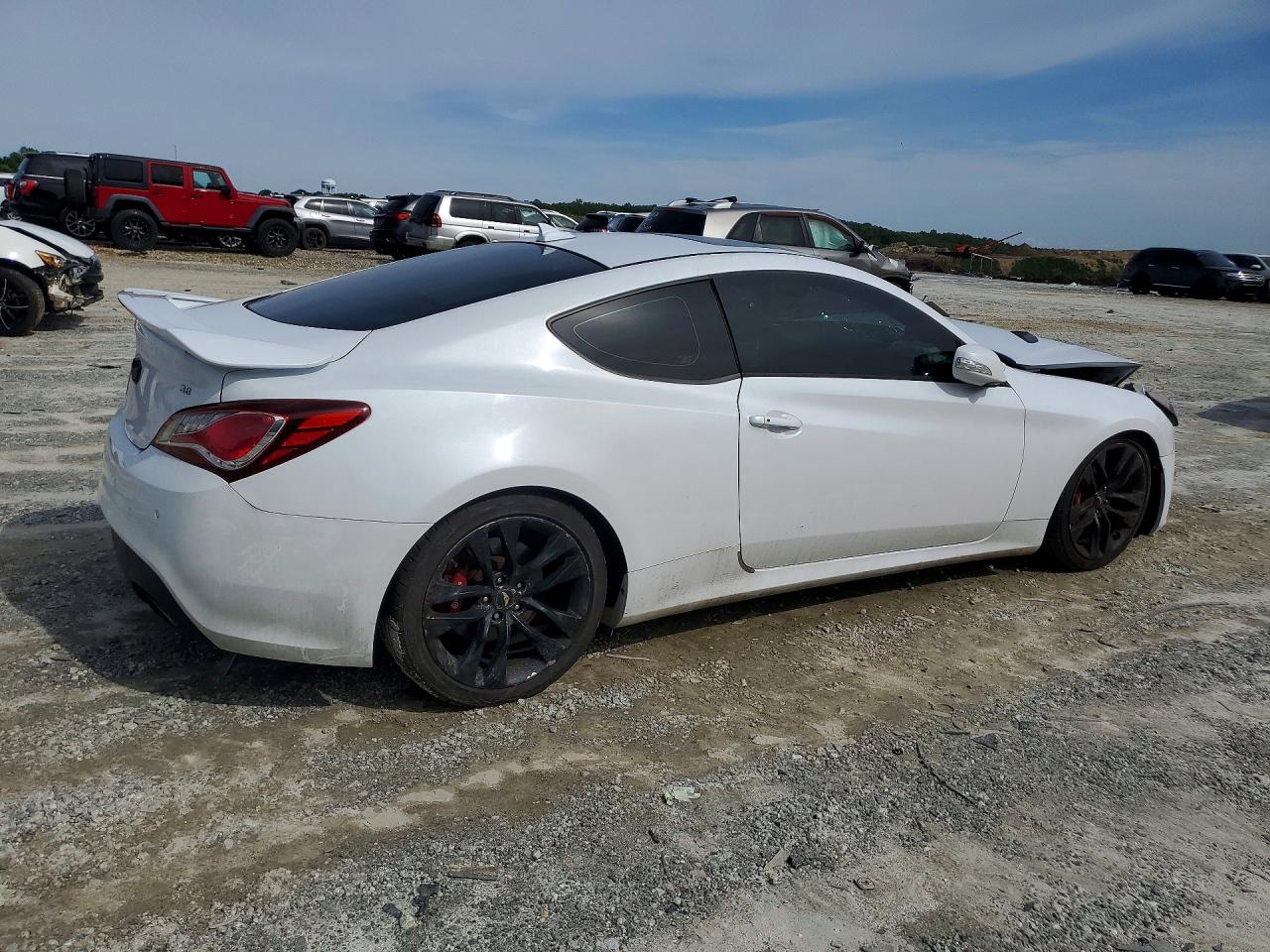 Hyundai Genesis 3.8 Ultimate