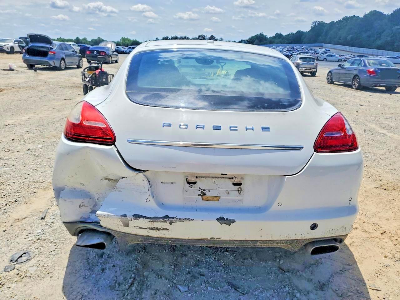Porsche Panamera 2