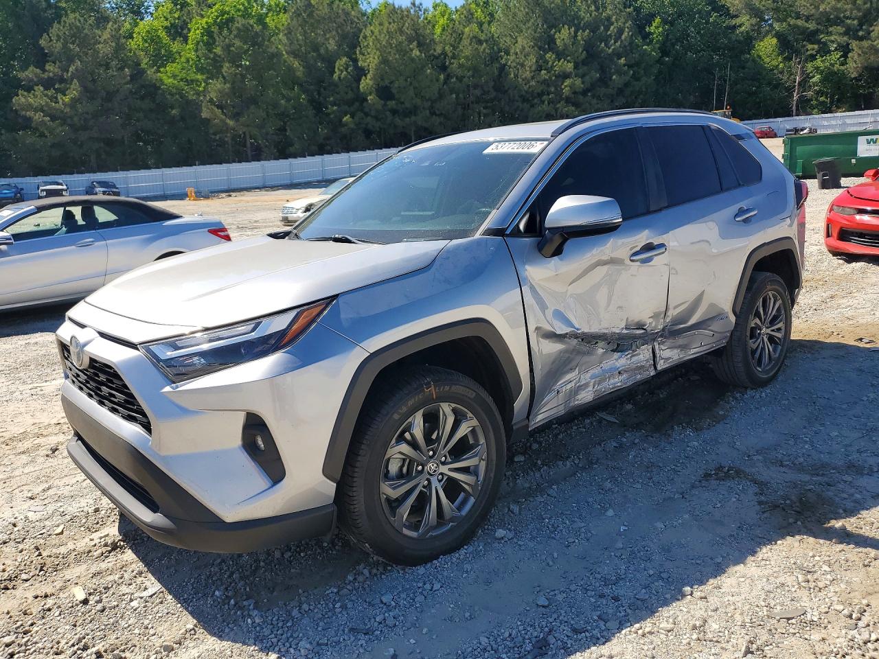 Salvage Toyota RAV4 Image