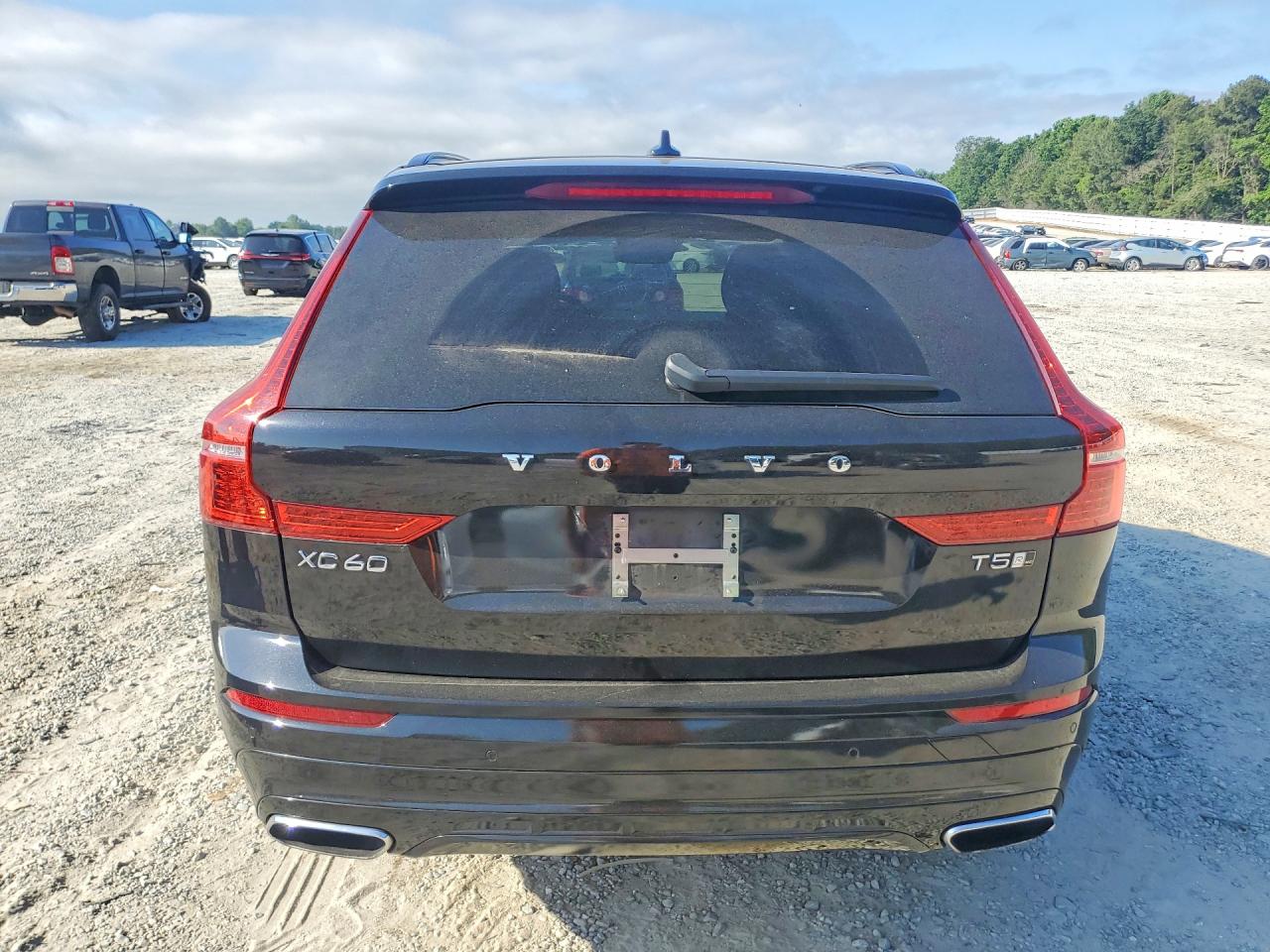 Volvo XC60 T5 R-design