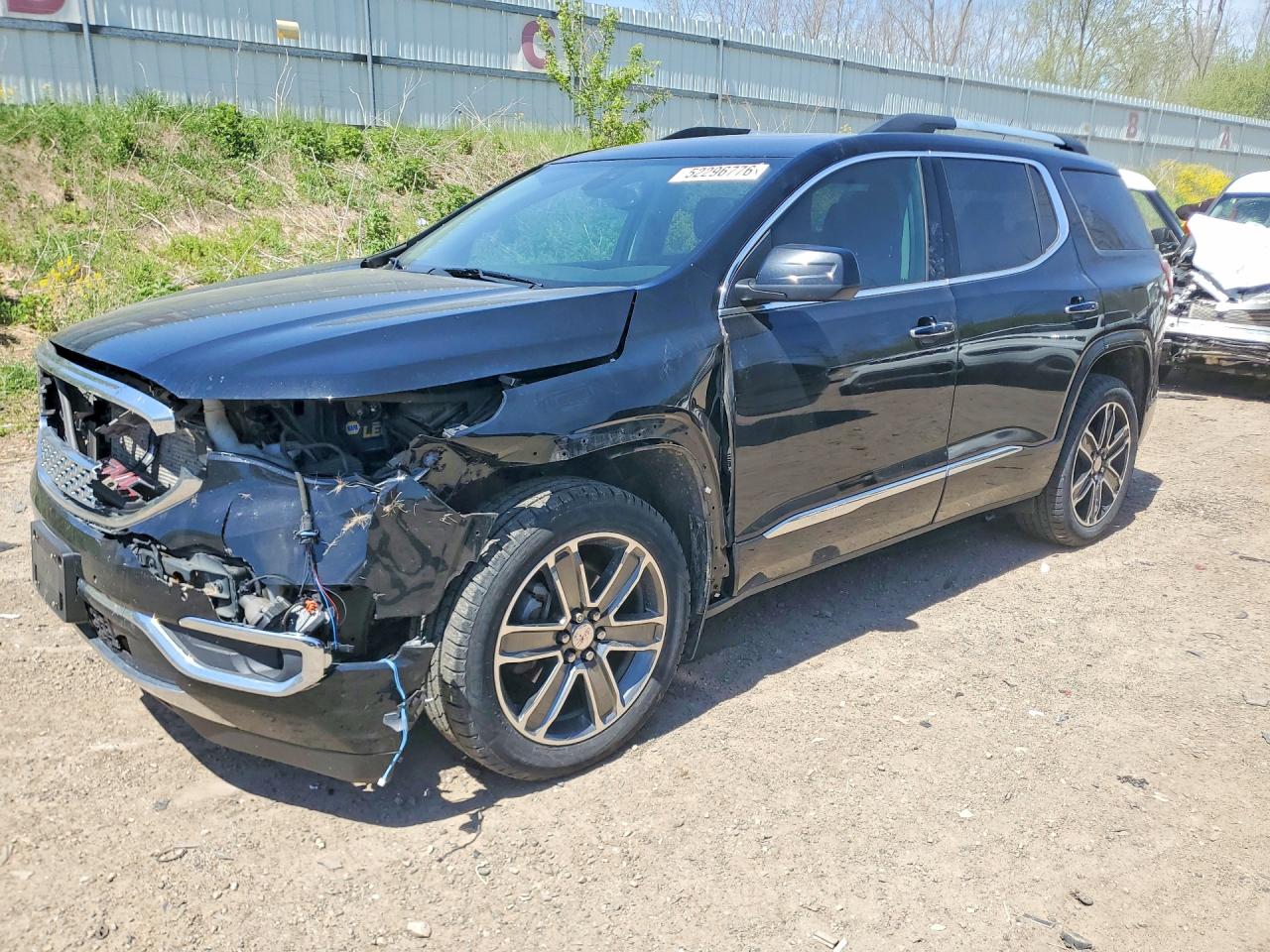 Salvage GMC Acadia Image
