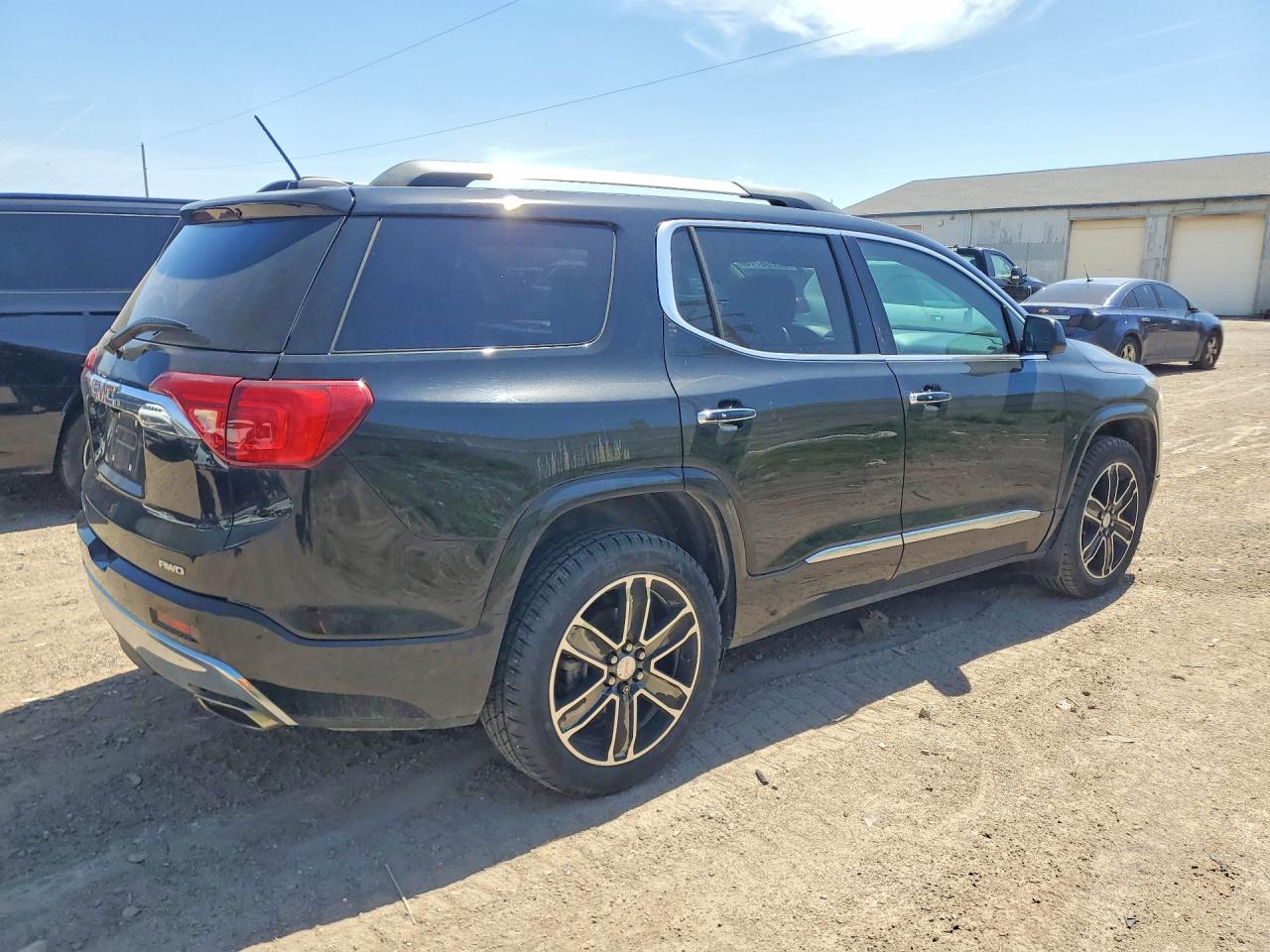 GMC Acadia Denali
