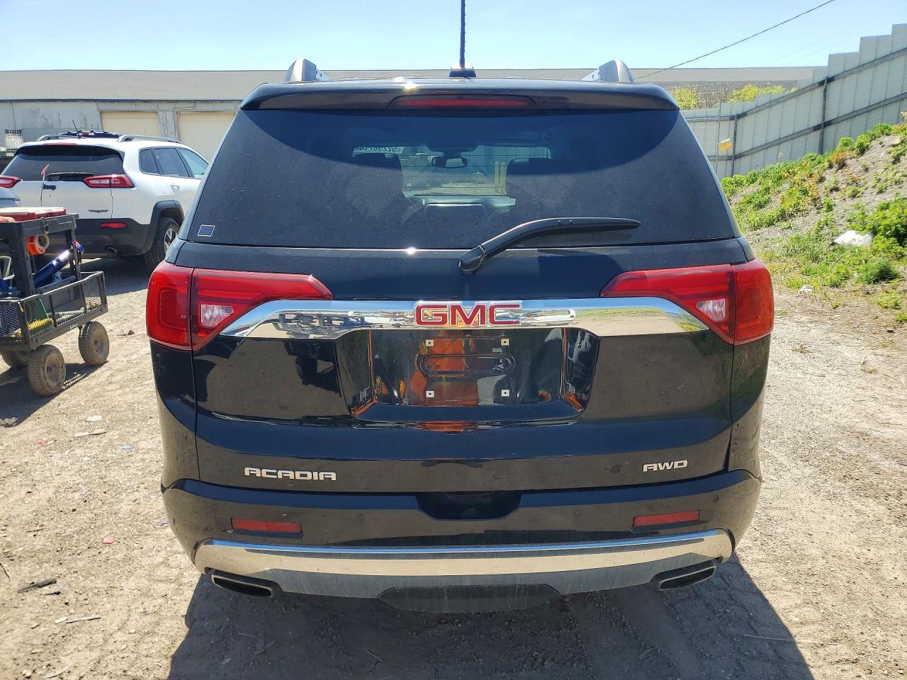 GMC Acadia Denali