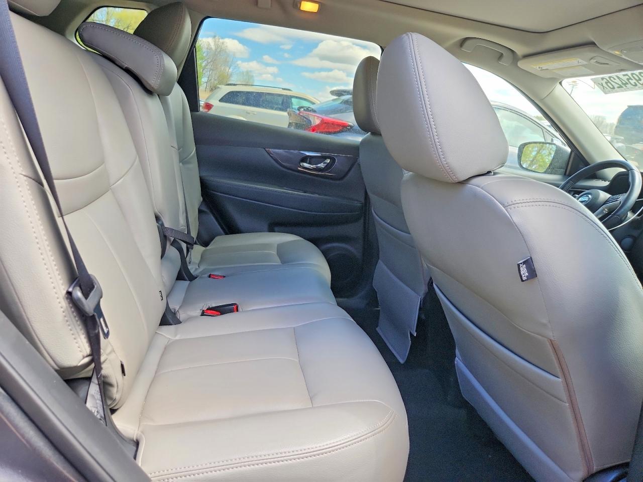 Nissan Rogue Sv