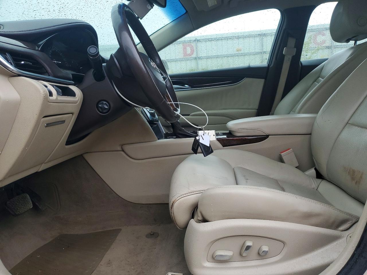 Cadillac XTS Luxury Collection