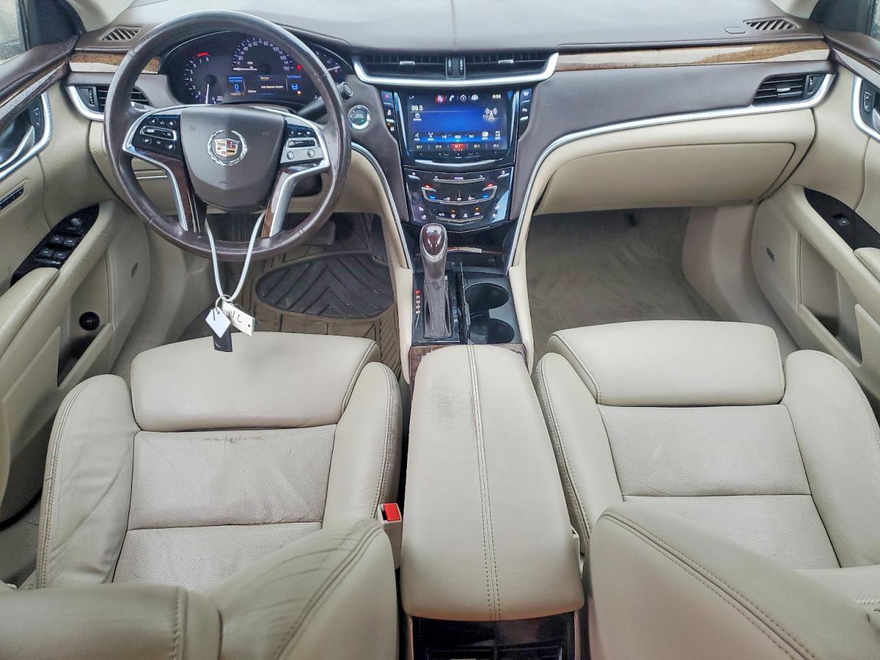 Cadillac XTS Luxury Collection