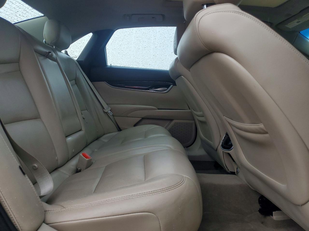 Cadillac XTS Luxury Collection