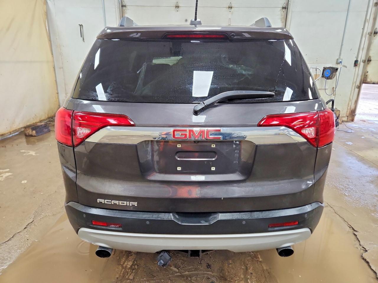 GMC Acadia Sle