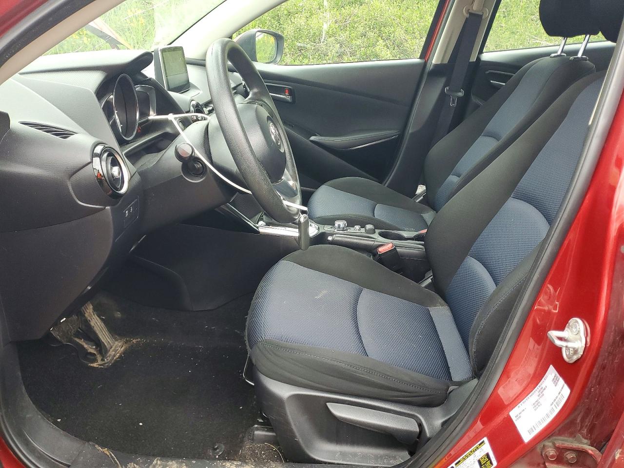 Toyota Yaris Base