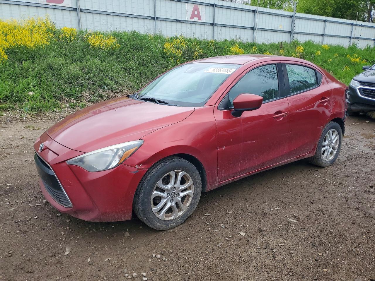 Salvage Toyota Yaris Image