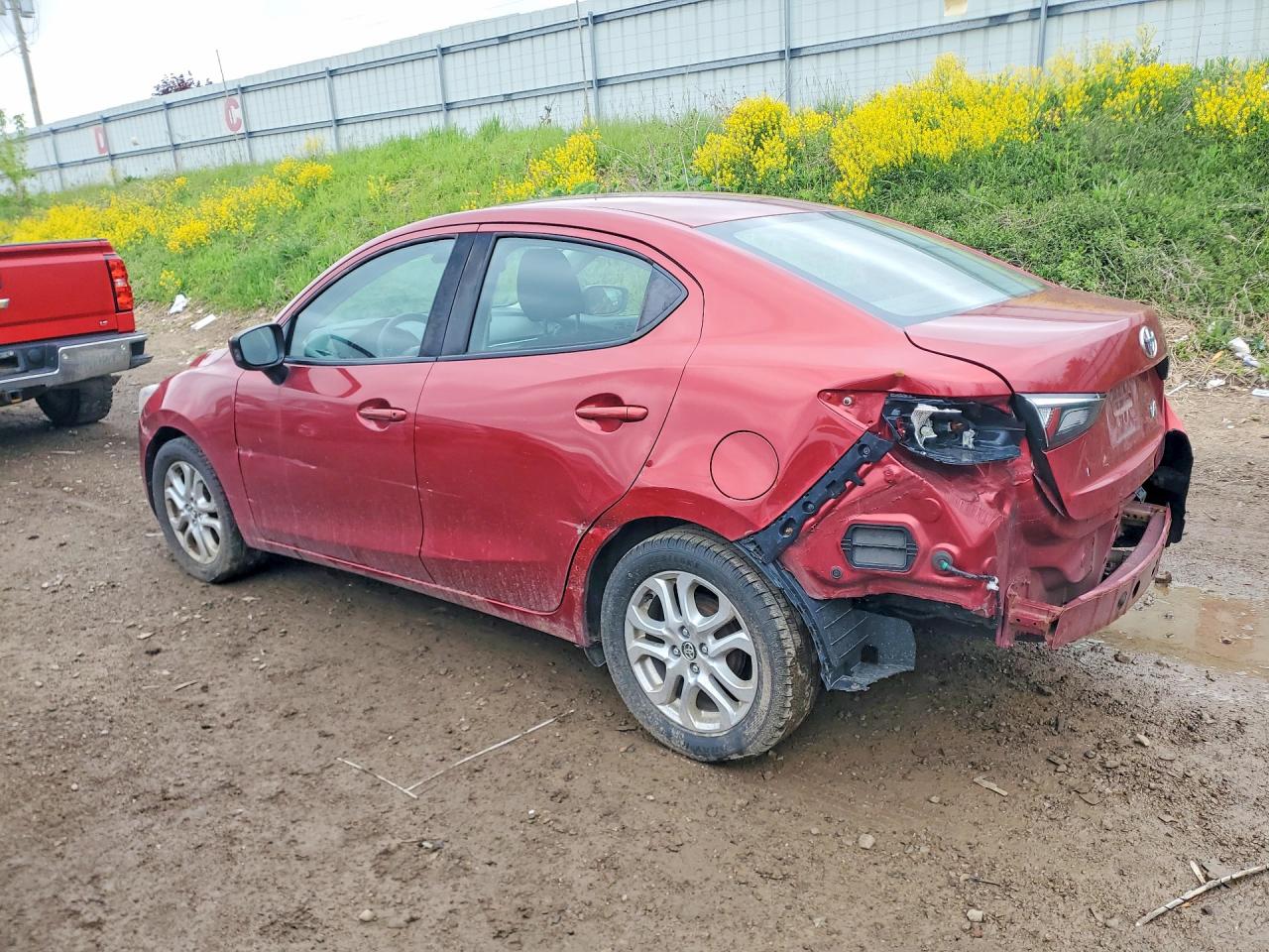 Toyota Yaris Base