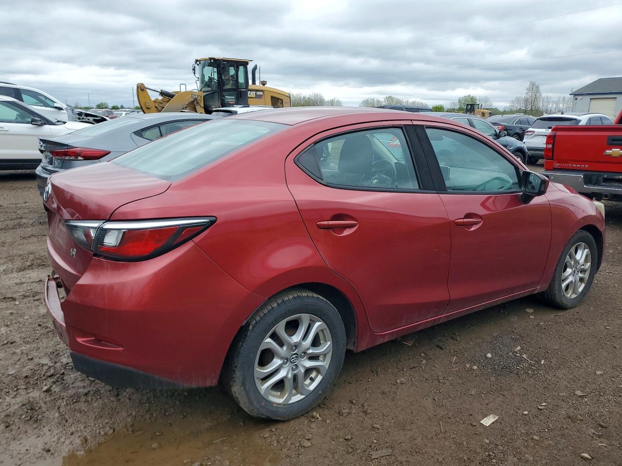 Toyota Yaris Base