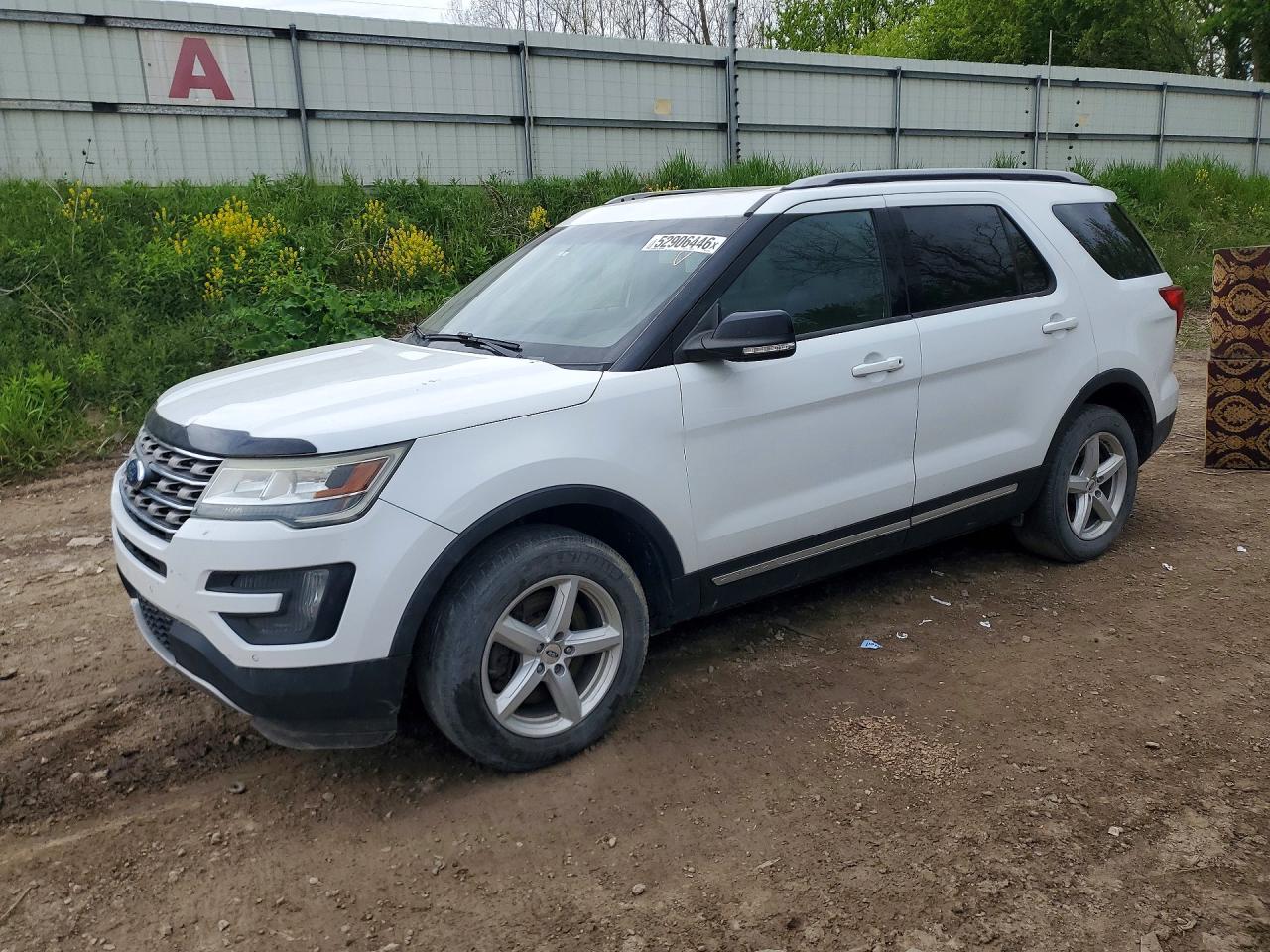 Salvage Ford Explorer Image
