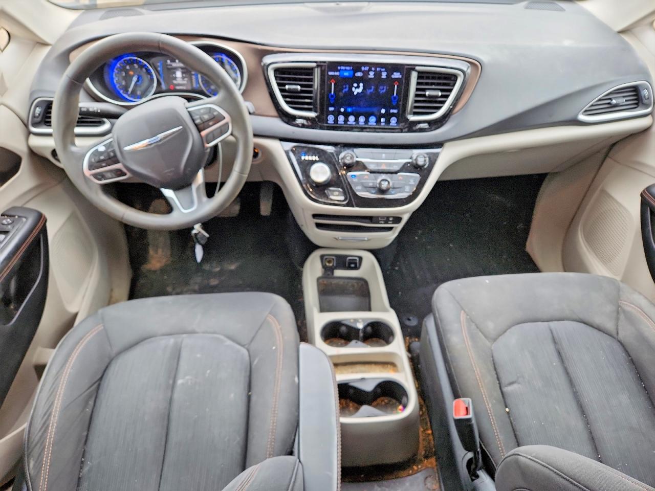 Chrysler Pacifica Touring