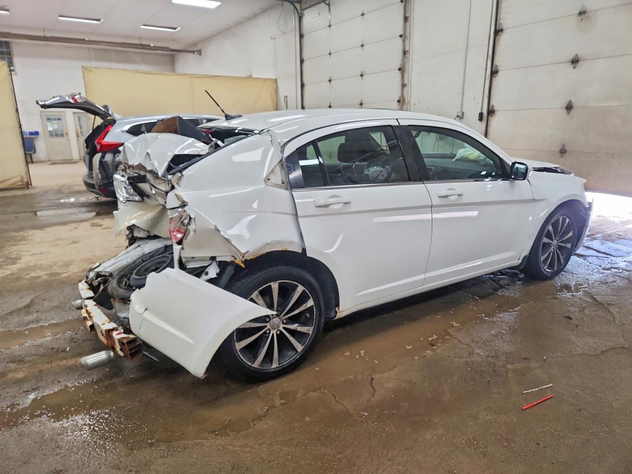 Chrysler 200 S