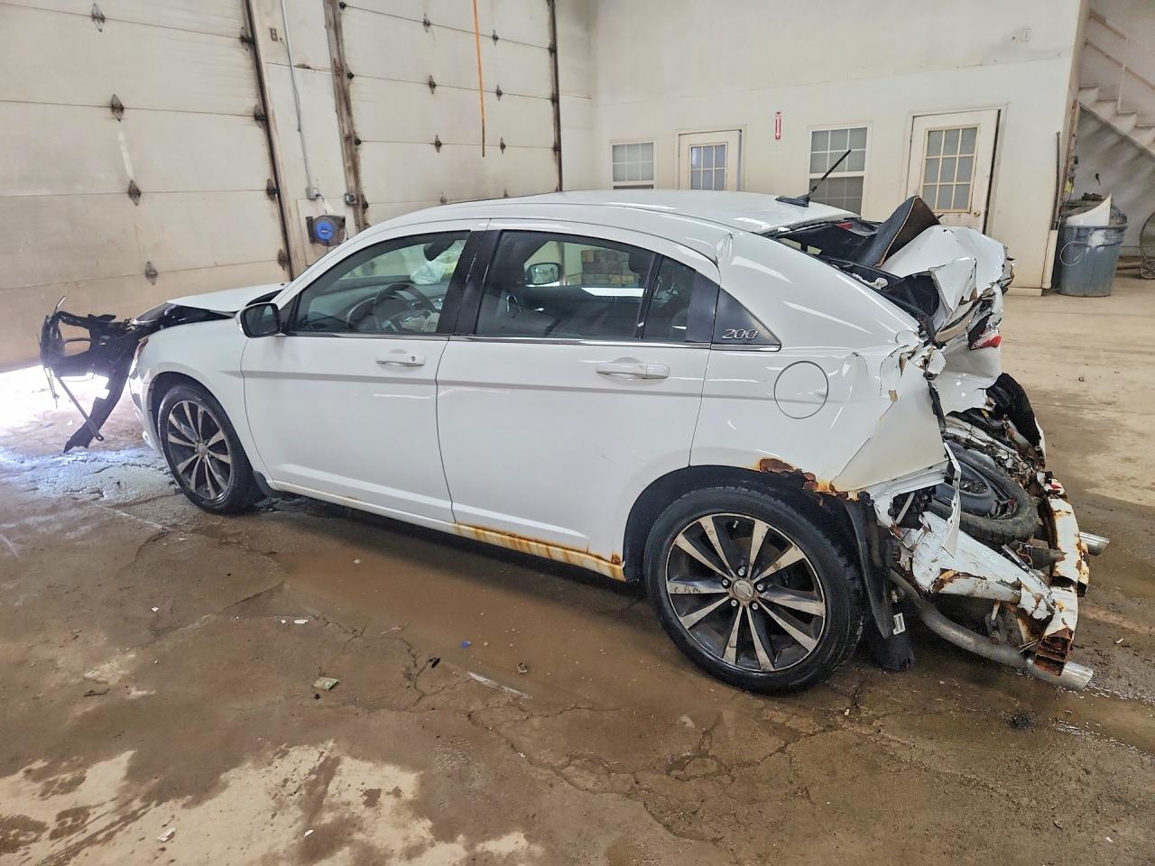 Chrysler 200 S