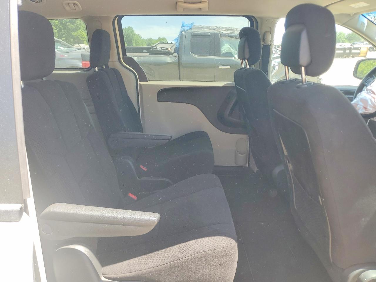 Dodge Caravan Sxt