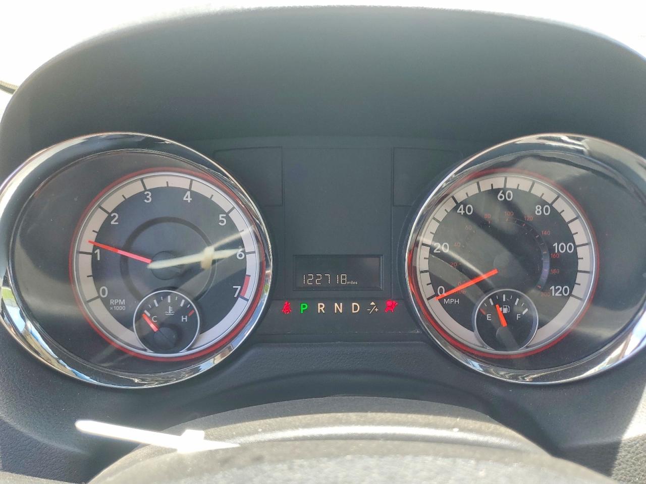 Dodge Caravan Sxt