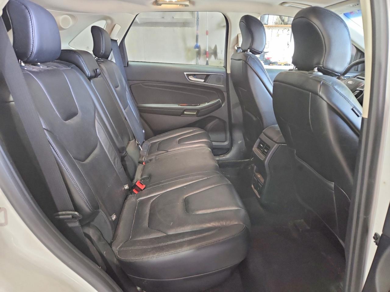 Ford Edge Titanium