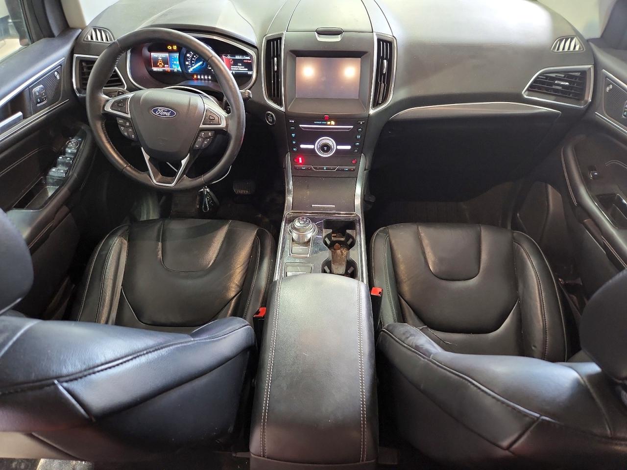 Ford Edge Titanium