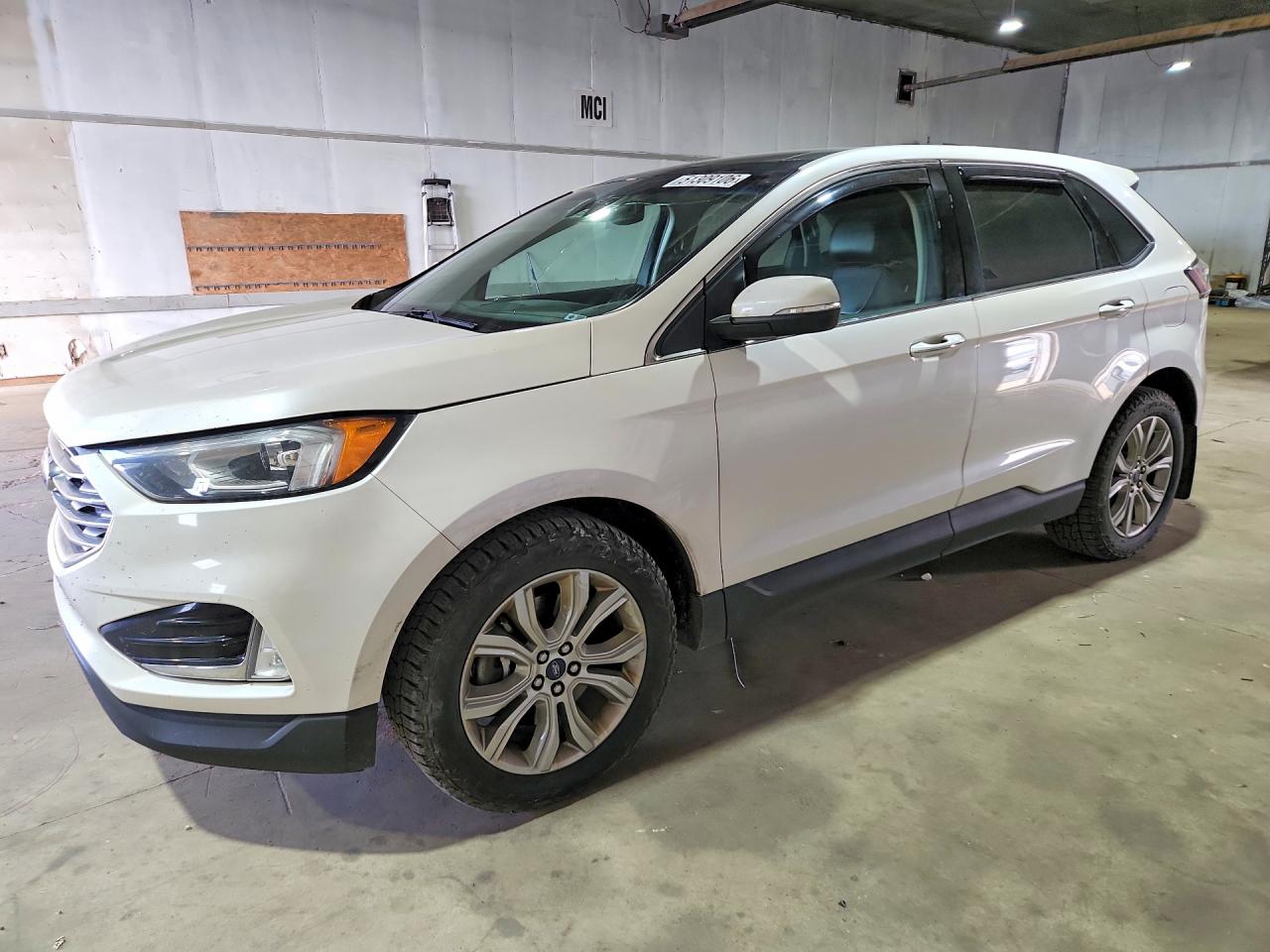 Salvage Ford Edge Image