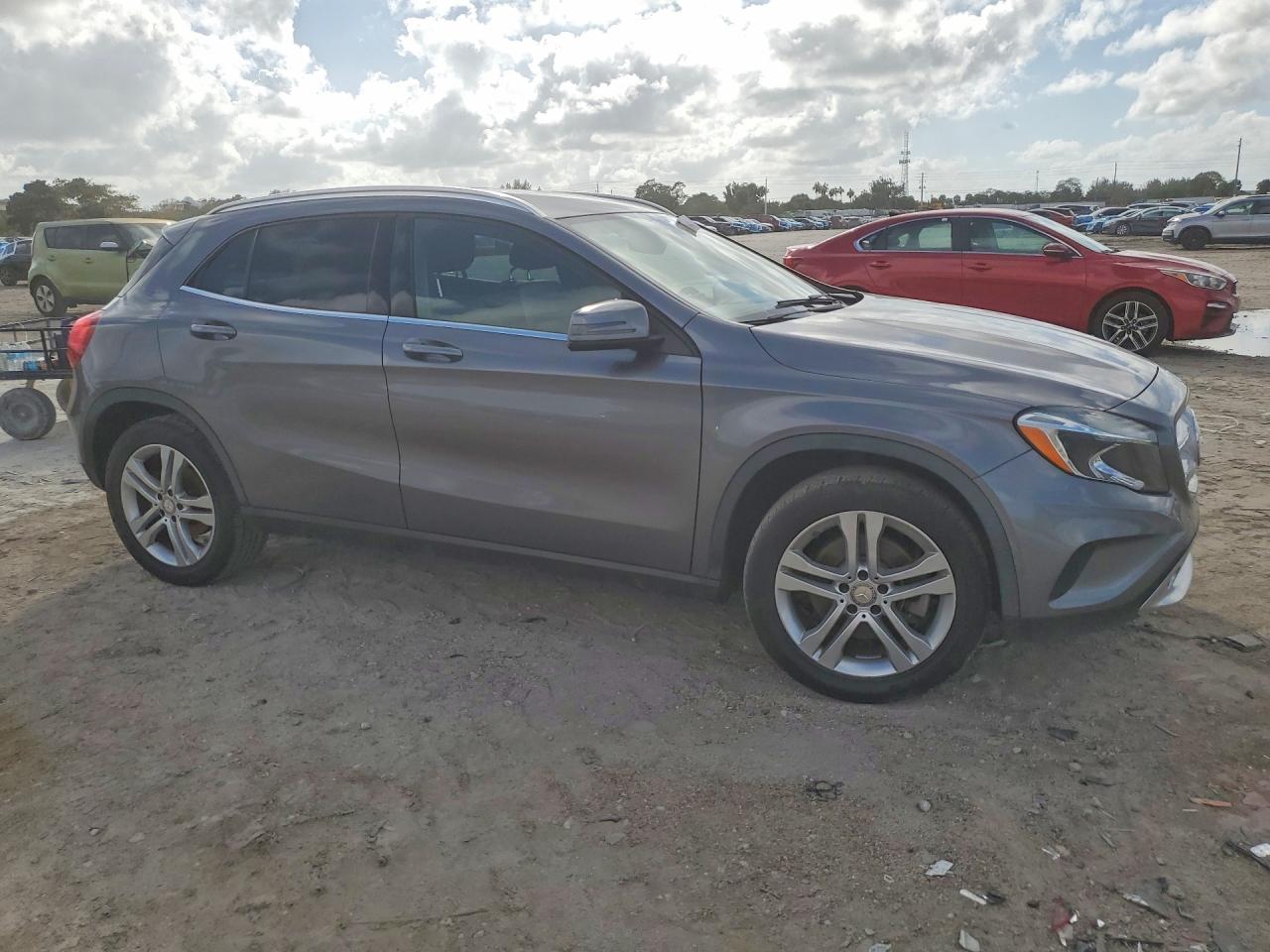 Mercedes-Benz GLA 250 4matic