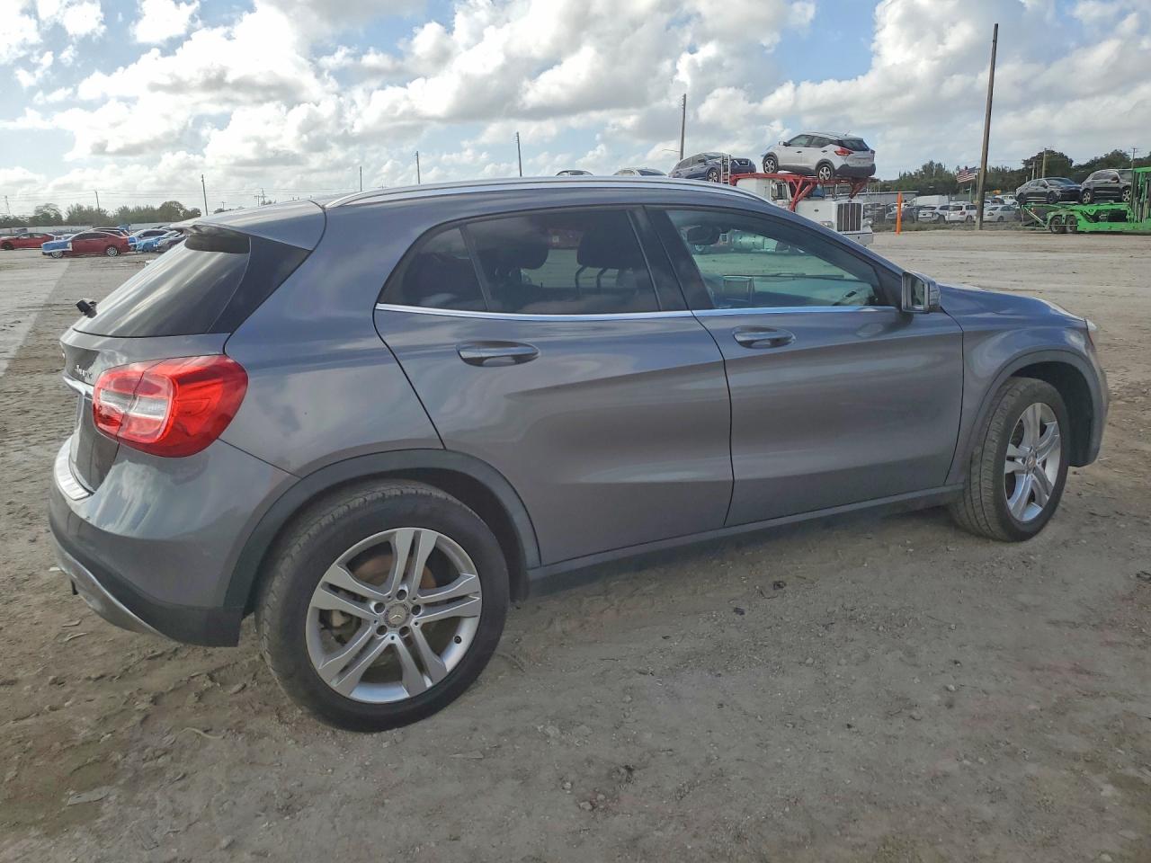 Mercedes-Benz GLA 250 4matic