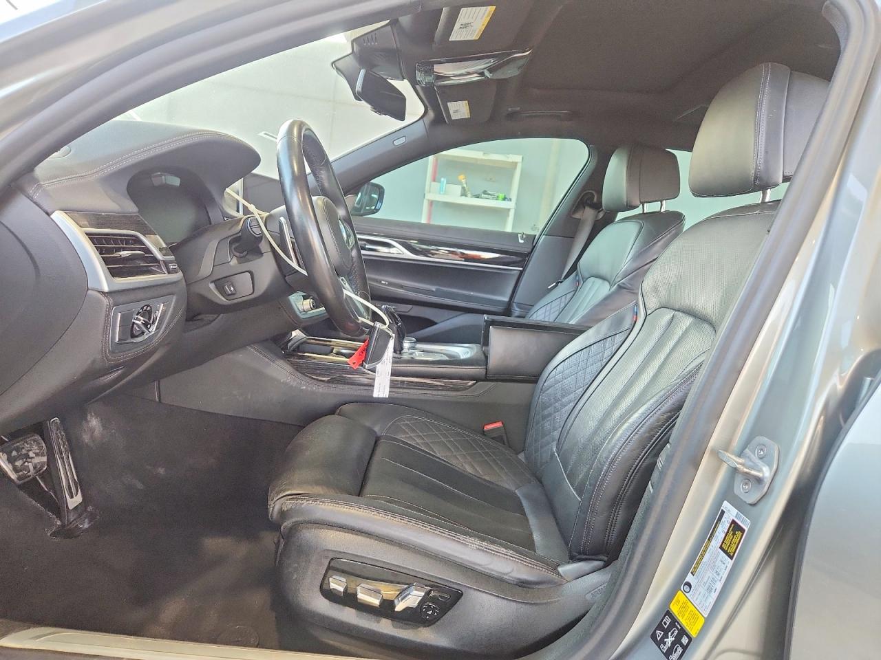 BMW 7 Series Xi