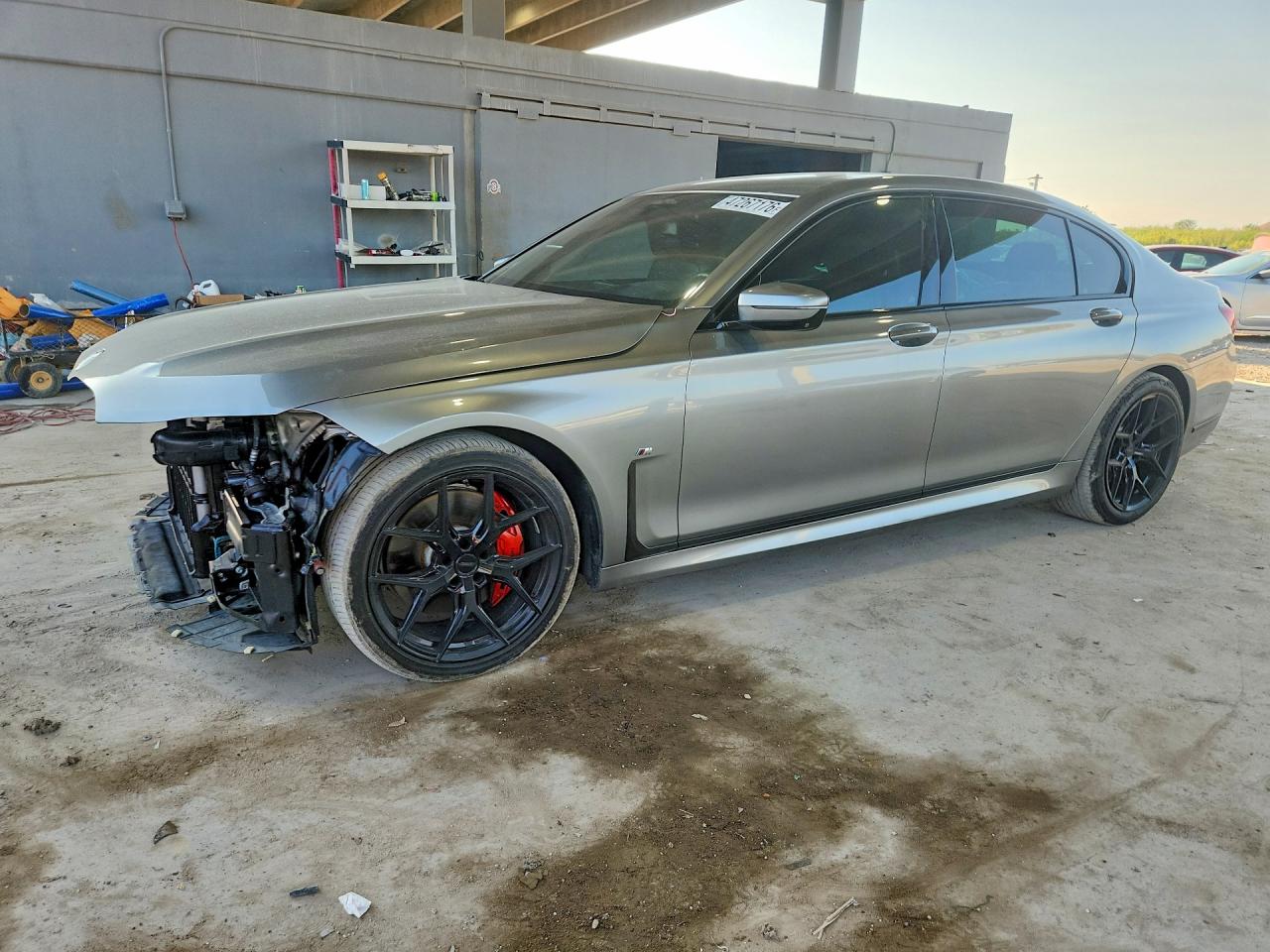 Salvage BMW 7 Series Image