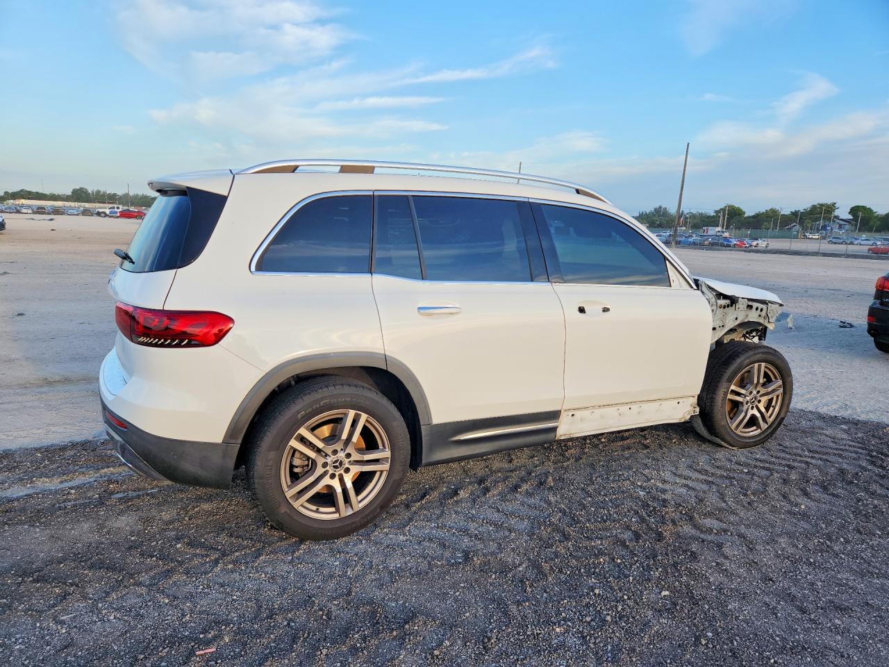 Mercedes-Benz GLB 250