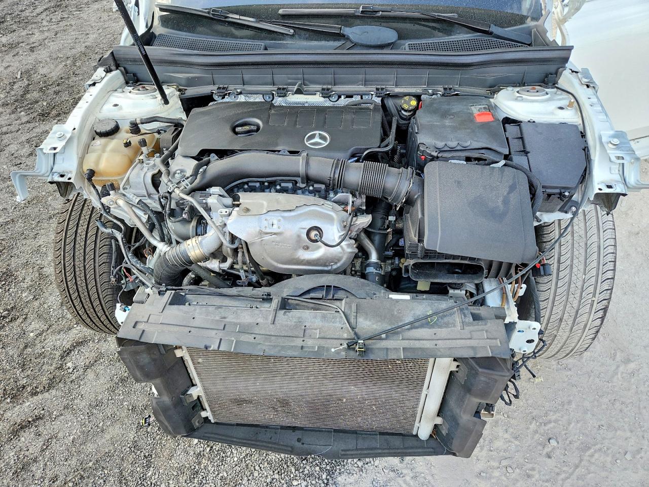 Mercedes-Benz GLB 250