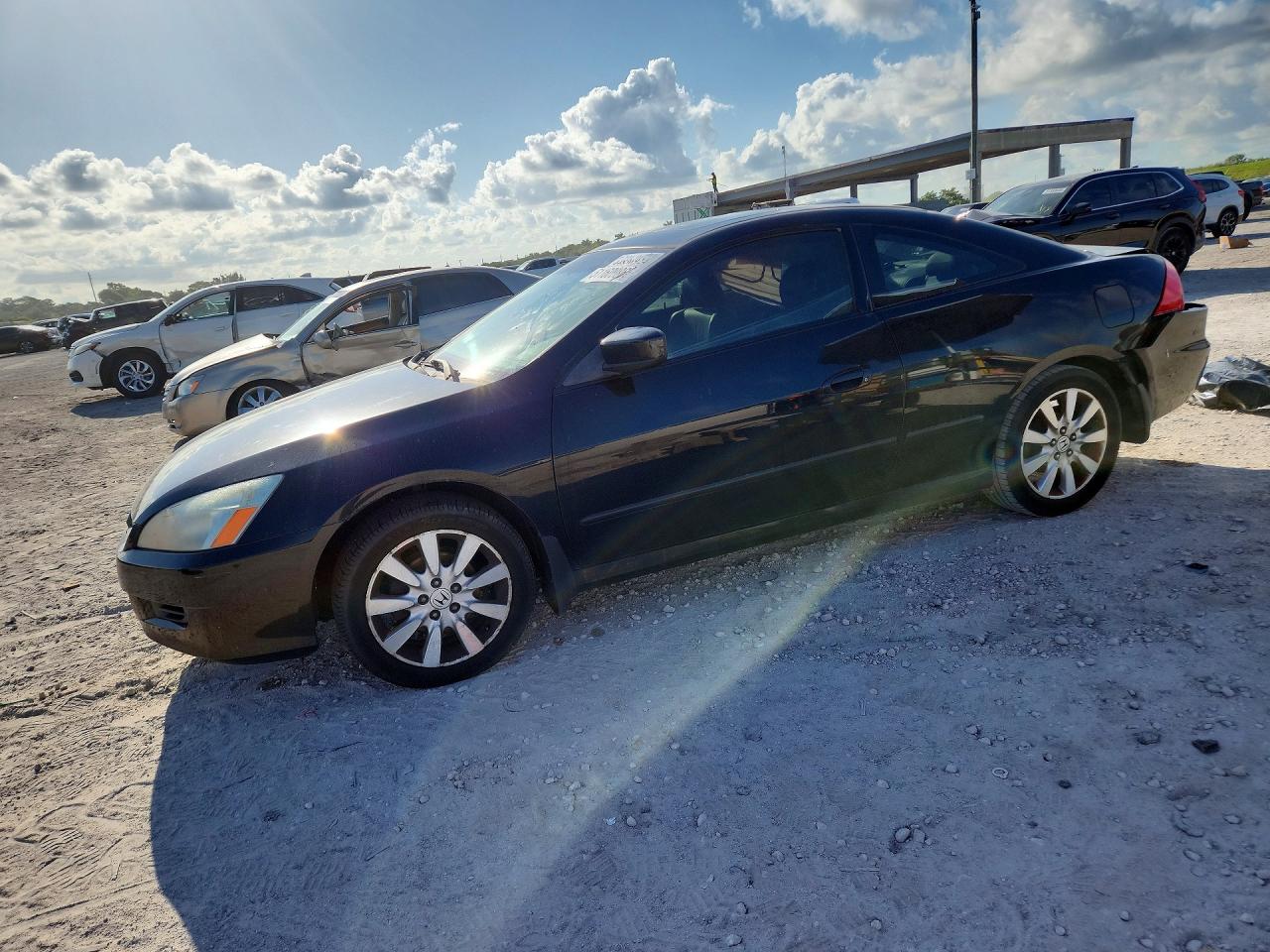 Salvage Honda Accord Image