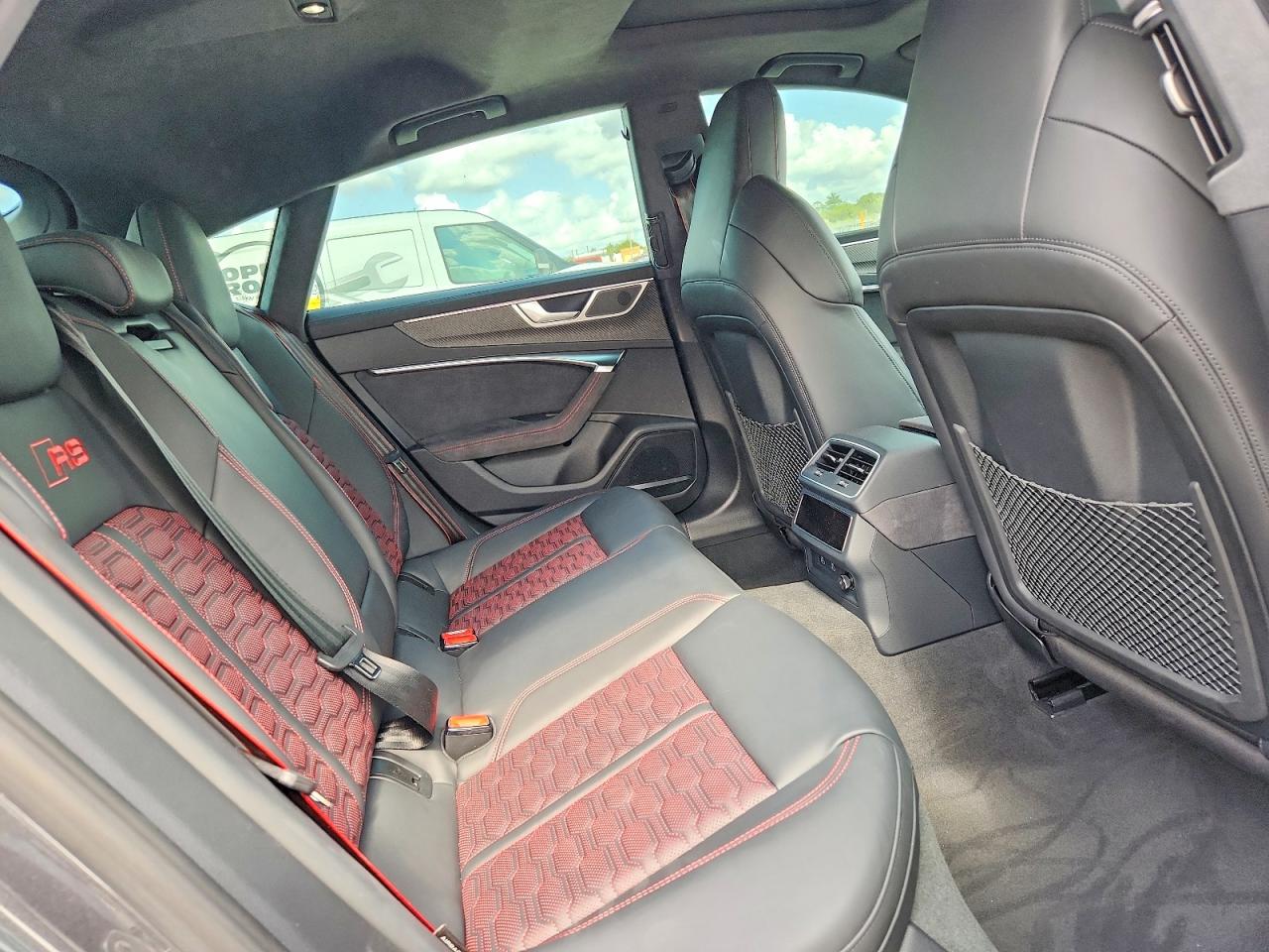 Audi S7