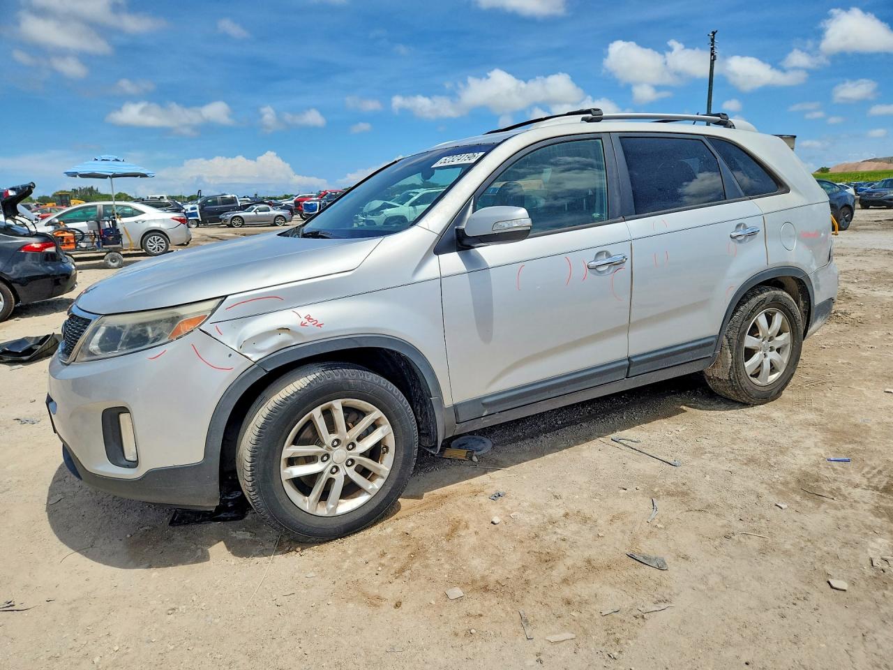 Salvage Kia Sorento Image