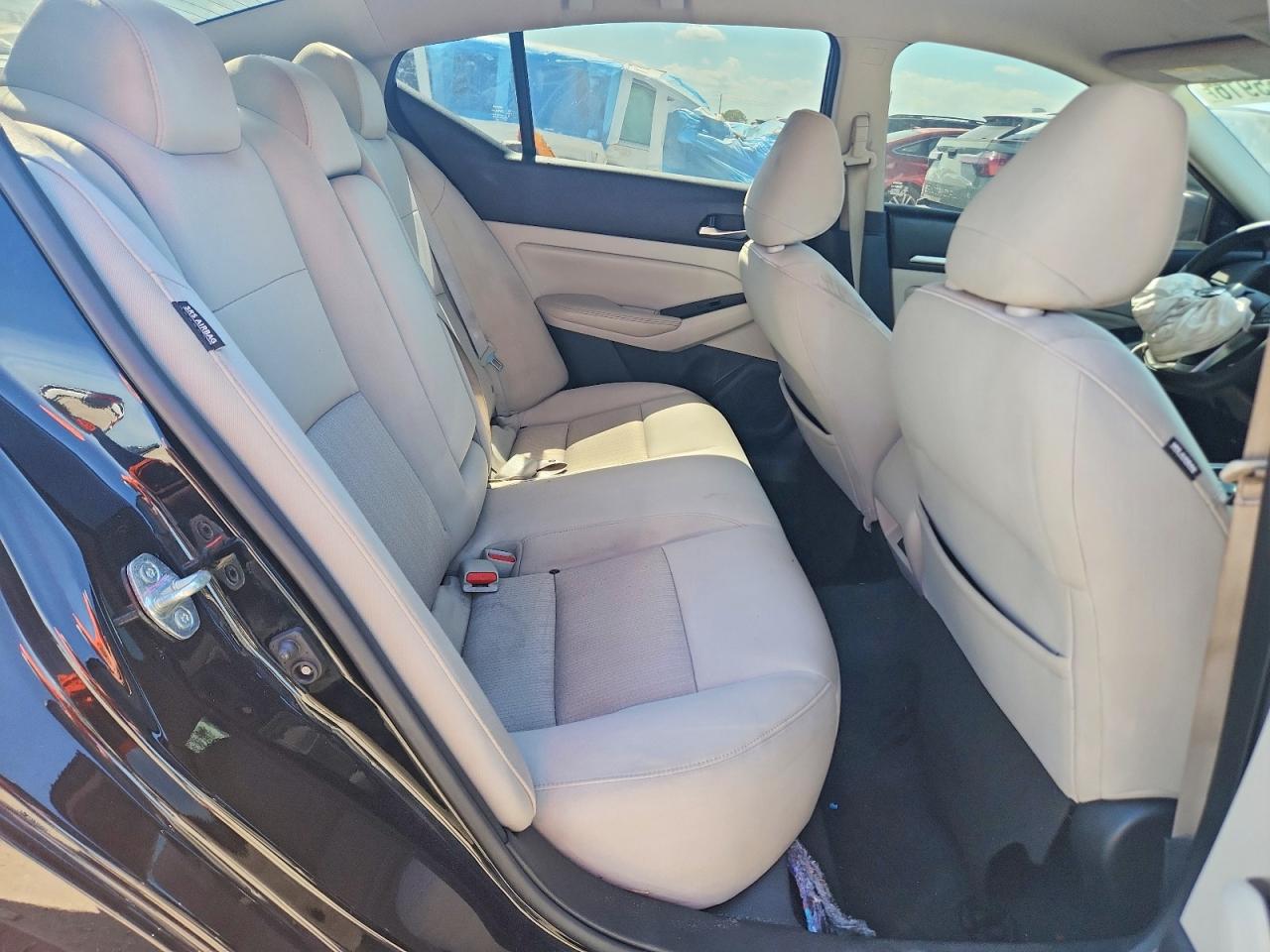Nissan Altima S