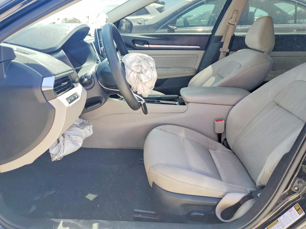 Nissan Altima S