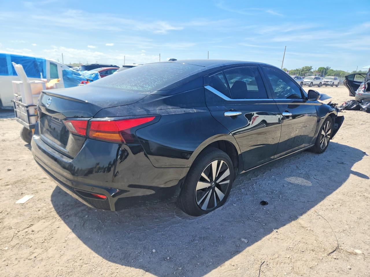 Nissan Altima S