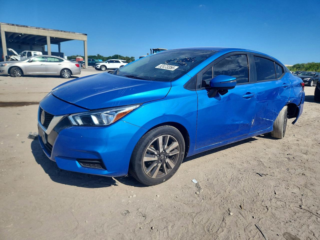 Salvage Nissan Versa Image