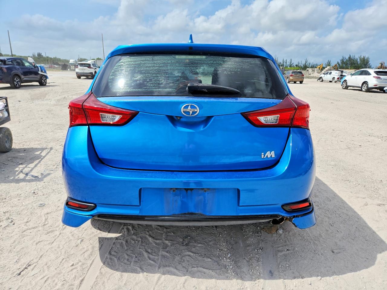 Scion iM Base