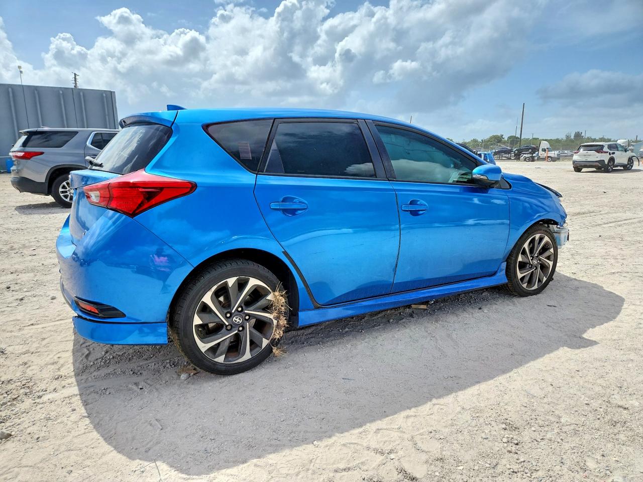 Scion iM Base