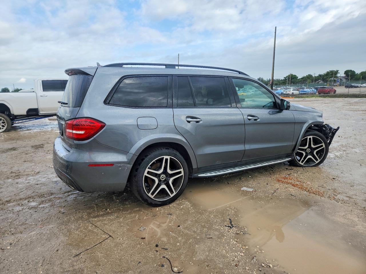 Mercedes-Benz Gls-class 550 4matic