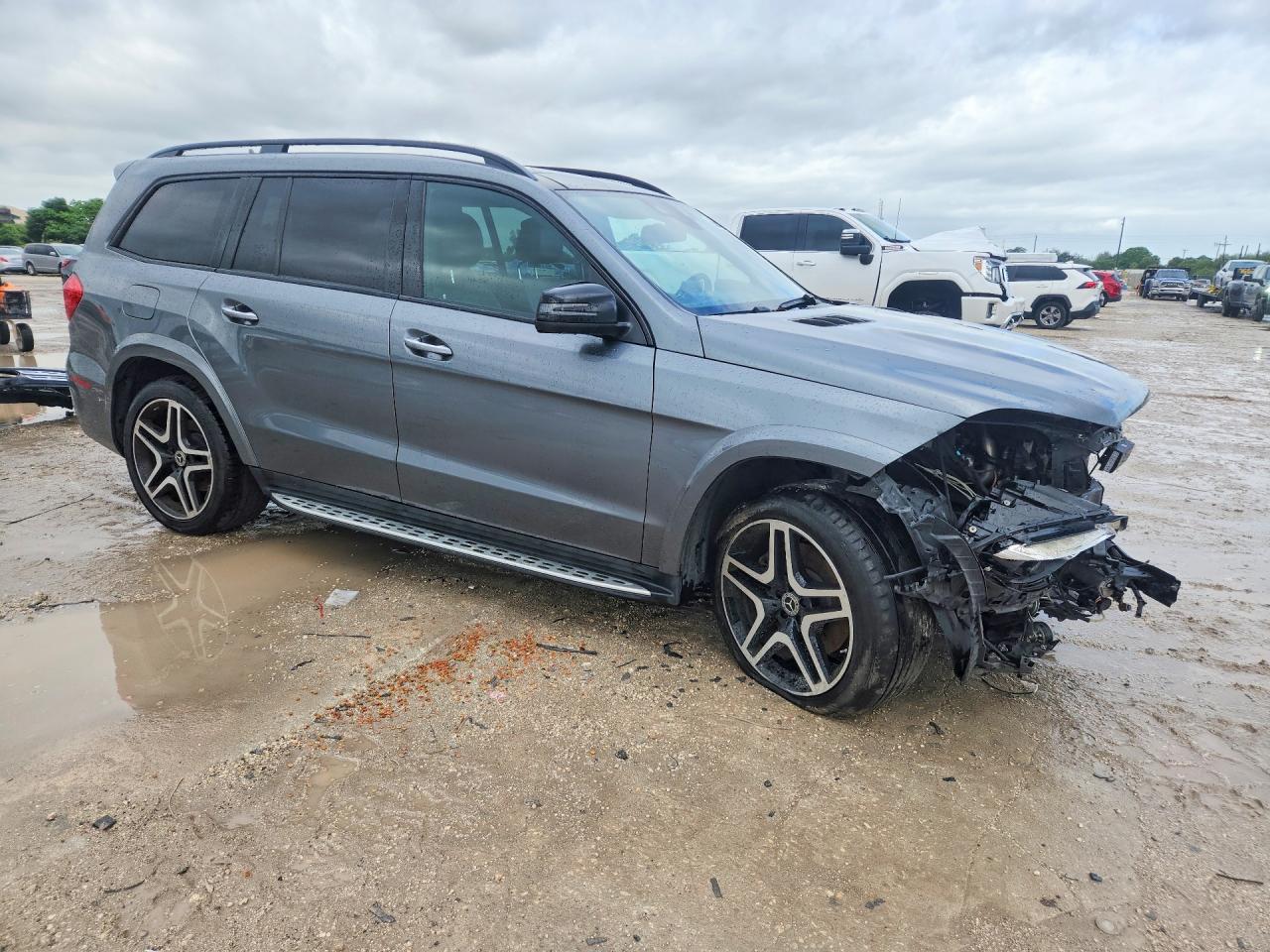 Mercedes-Benz Gls-class 550 4matic
