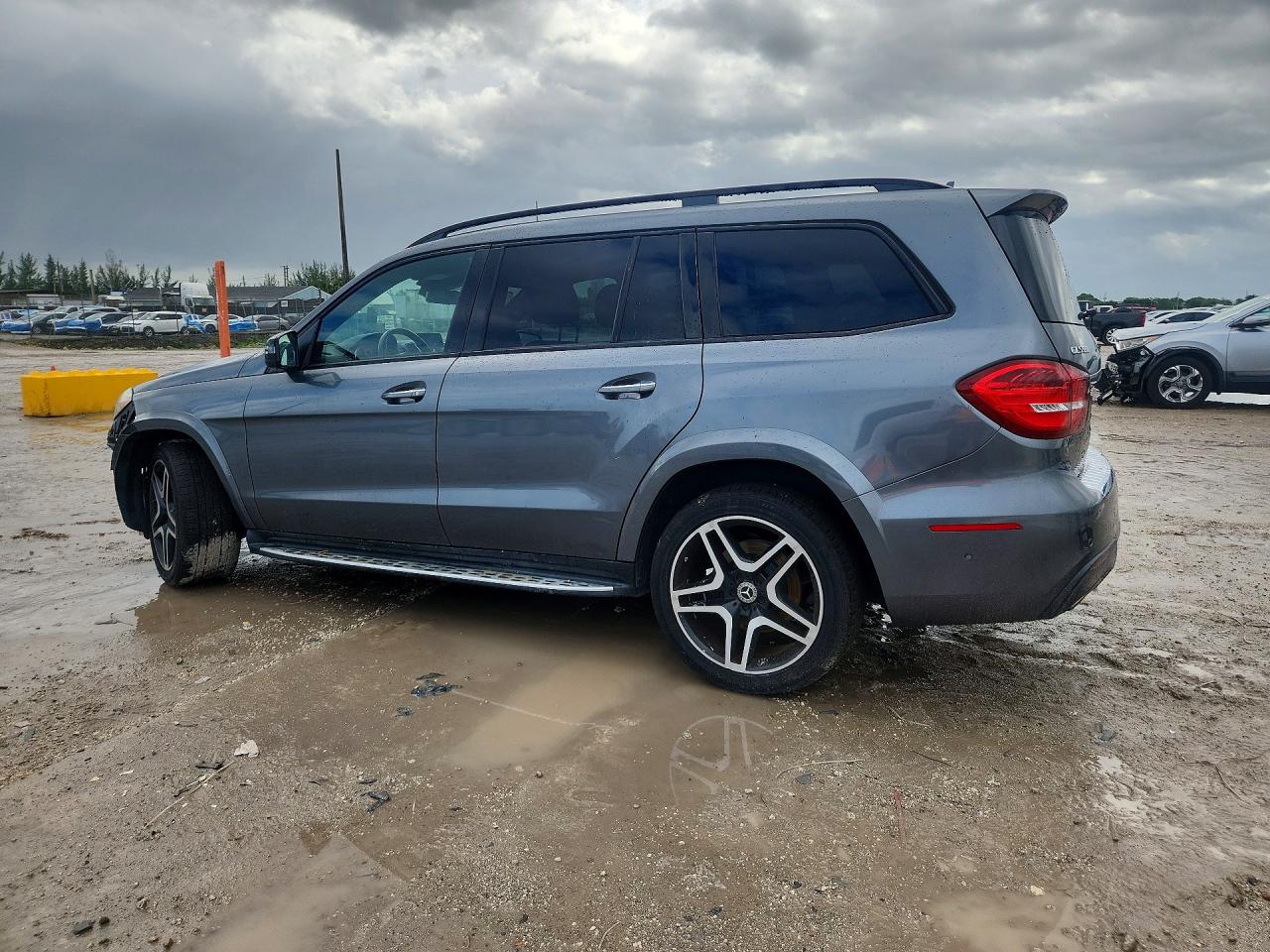 Mercedes-Benz Gls-class 550 4matic