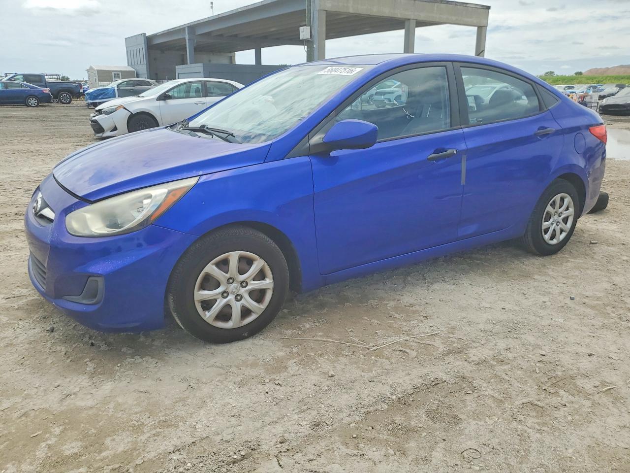 Salvage Hyundai ACCENT Image