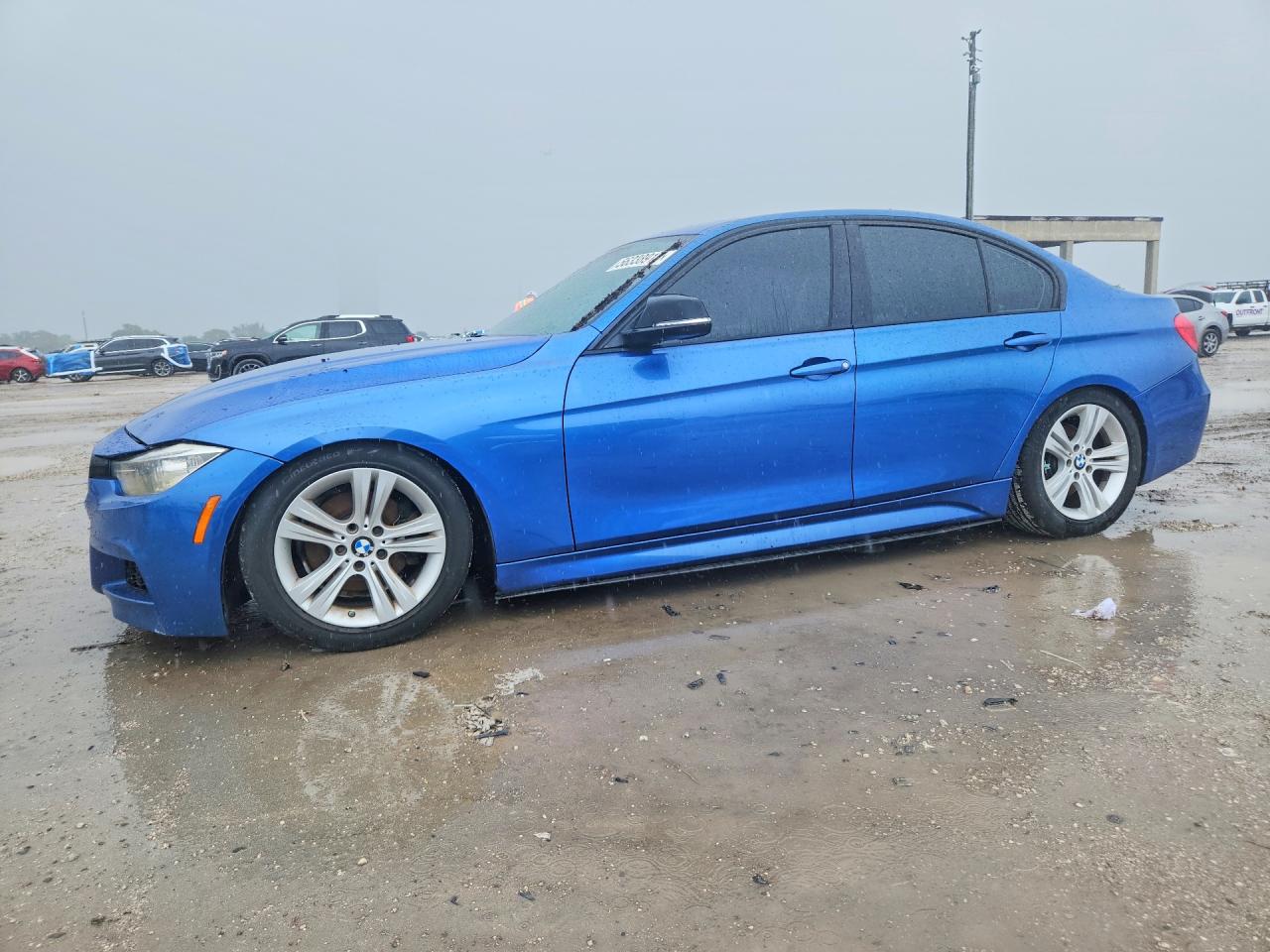 Salvage BMW 3 Series Image